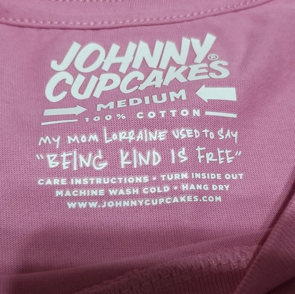 Johnny Cupcakes - Runs On Cupcakes Exclusive Pink T-Shirt (Adult Medium) - Picture 4 of 4